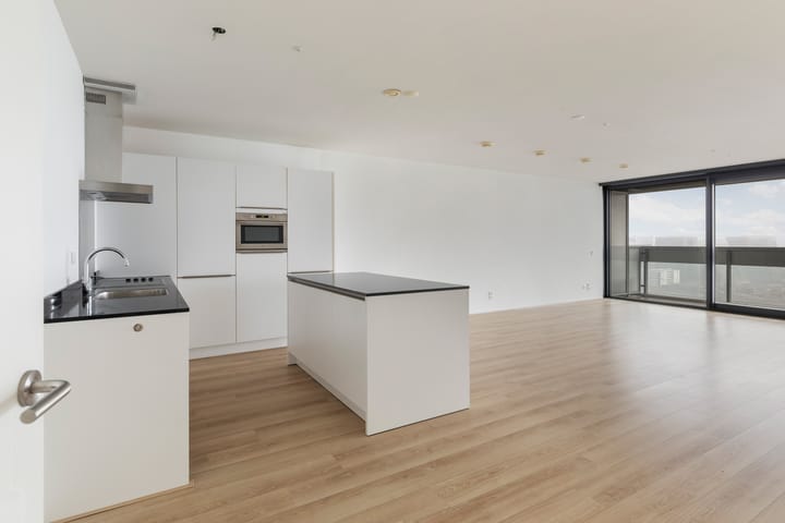 Foto 10 van Anna van Buerenplein 151