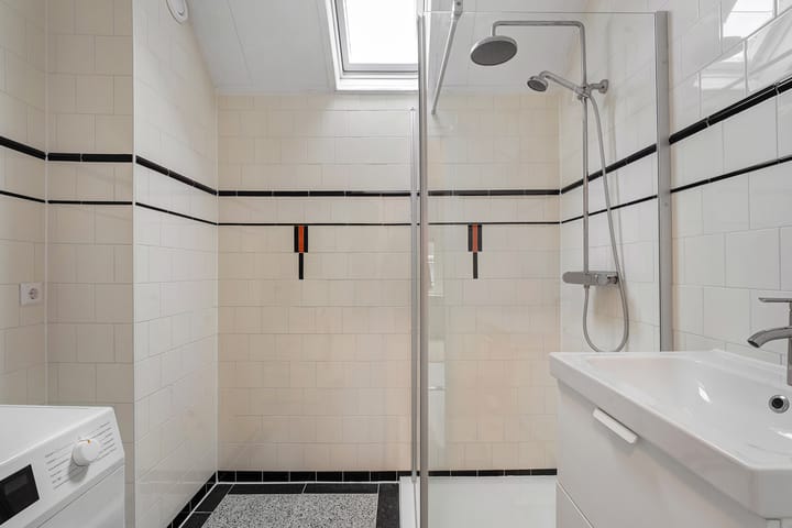 Foto 22 van Derk Buismanstraat 19