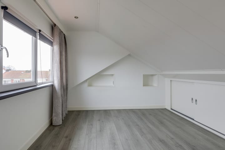 Foto 36 van Weidestraat 6