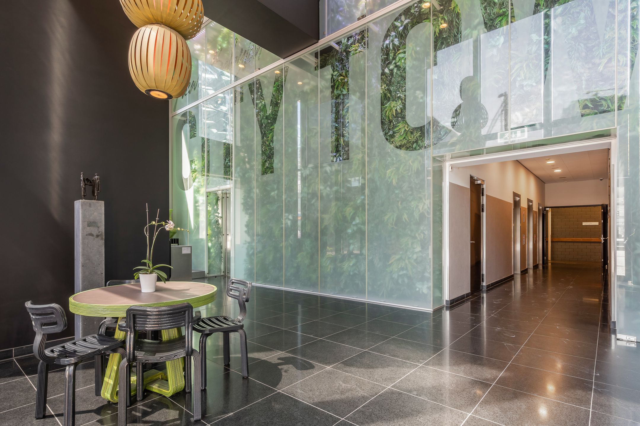 Foto 3 van Anna van Buerenplein 226