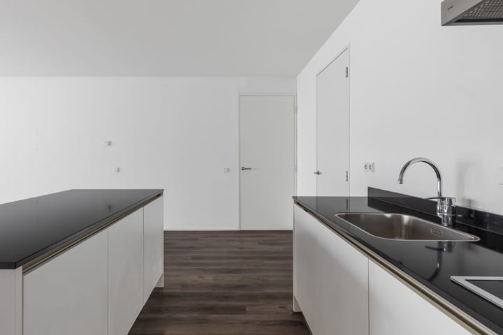 Foto 18 van Anna van Buerenplein 226