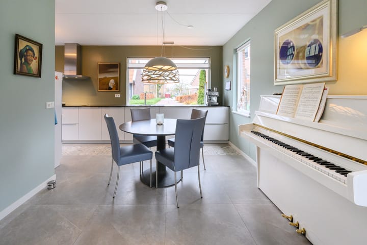 Foto 7 van Troelstralaan 21