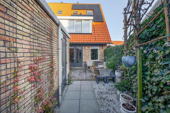 Foto 26 van Lisbloemstraat 24