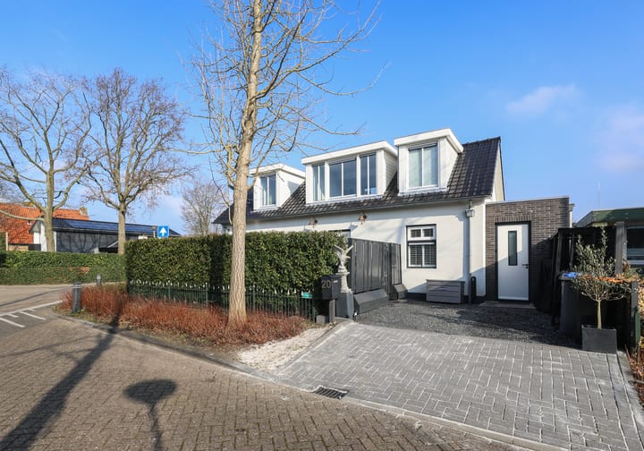 Photo 1 of Obalaan 20