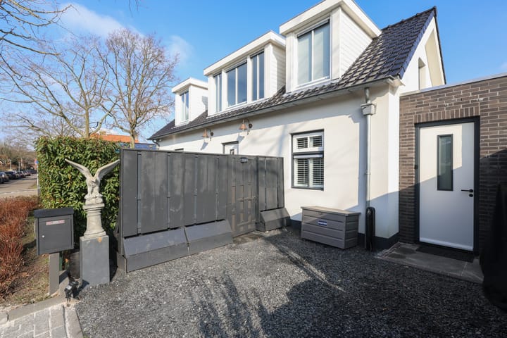 Photo 8 of Obalaan 20