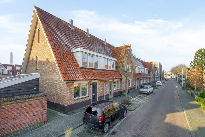 Foto 39 van Lisbloemstraat 24