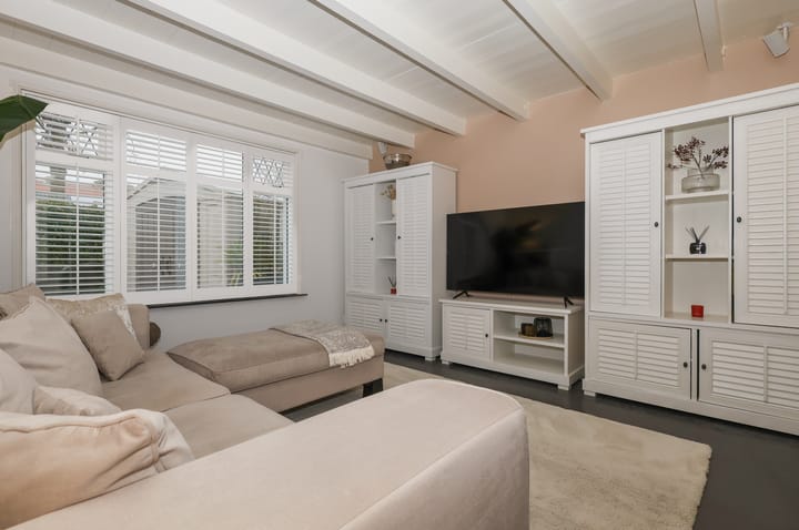 Photo 13 of Obalaan 20