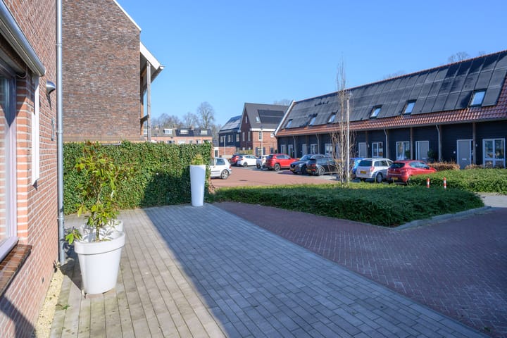 Foto 44 van Troelstralaan 21