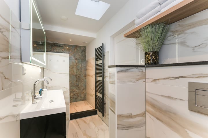 Photo 34 of Obalaan 20