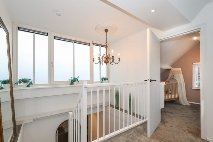 Photo 36 of Obalaan 20