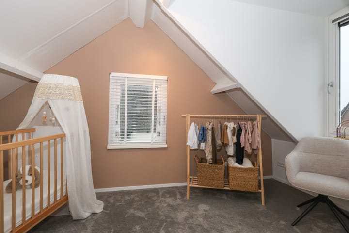 Photo 38 of Obalaan 20