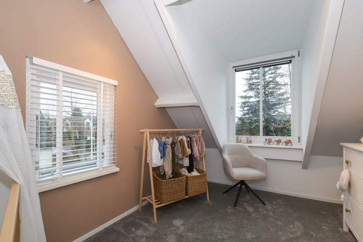 Photo 40 of Obalaan 20