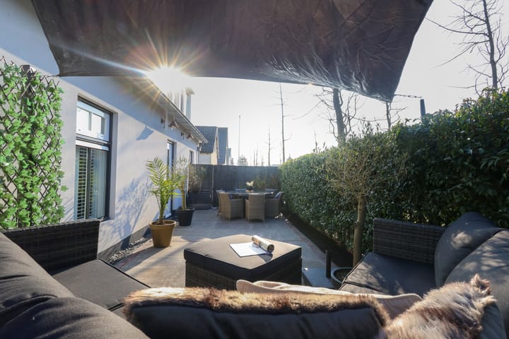 Photo 50 of Obalaan 20