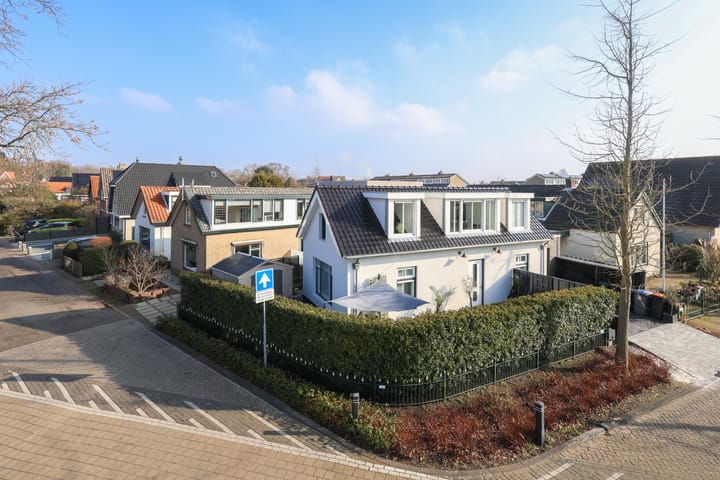 Photo 55 of Obalaan 20