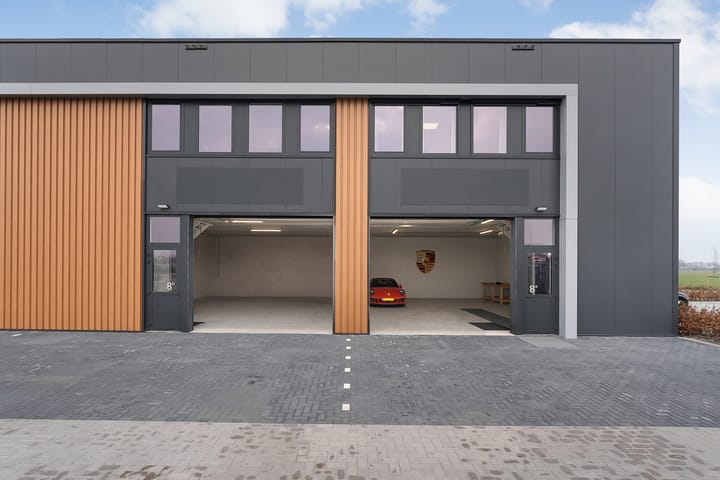 Buitenes 8-a, Staphorst