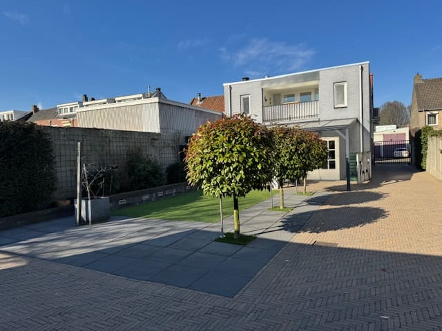 Foto 36 van Van Hogendorpstraat 118