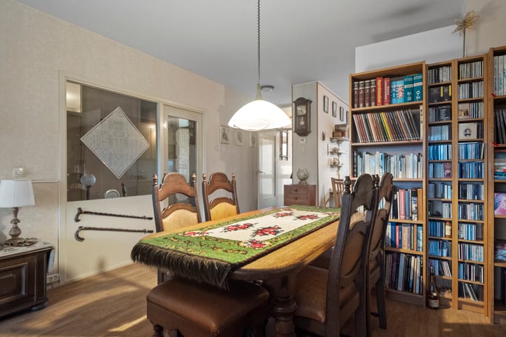 Foto 9 van Julianaplein 102