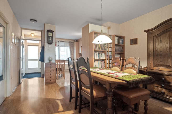 Foto 13 van Julianaplein 102