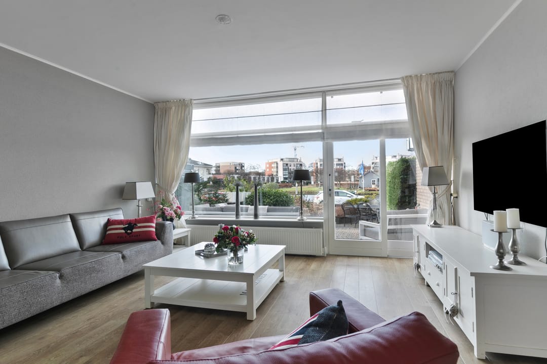 Foto 2 van Oostvlietweg 3-A