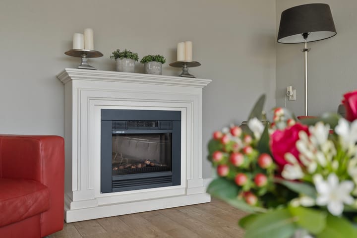 Photo 6 of Oostvlietweg 3-A