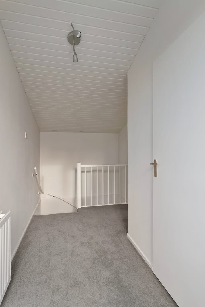 Photo 23 of Oostvlietweg 3-A