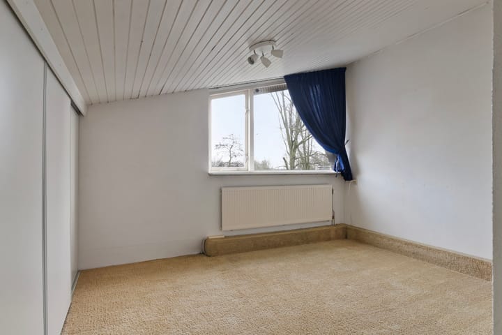 Photo 24 of Oostvlietweg 3-A