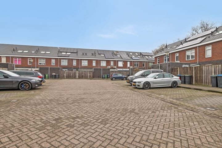 Foto 32 van Prins Karelstraat 107