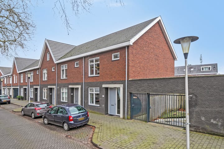 Foto 33 van Prins Karelstraat 107