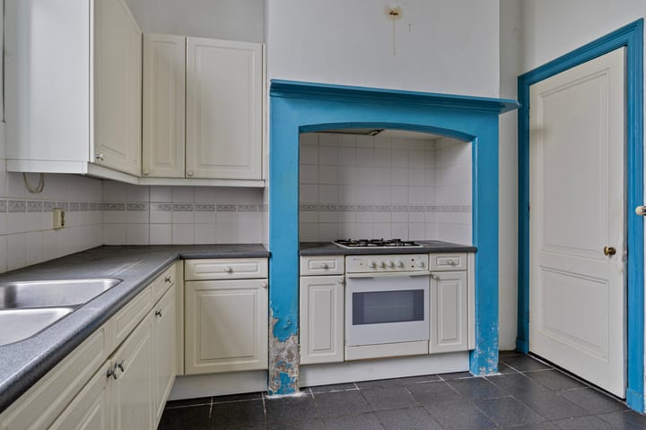 Photo 13 of Burgemeester van Lierestraat 24