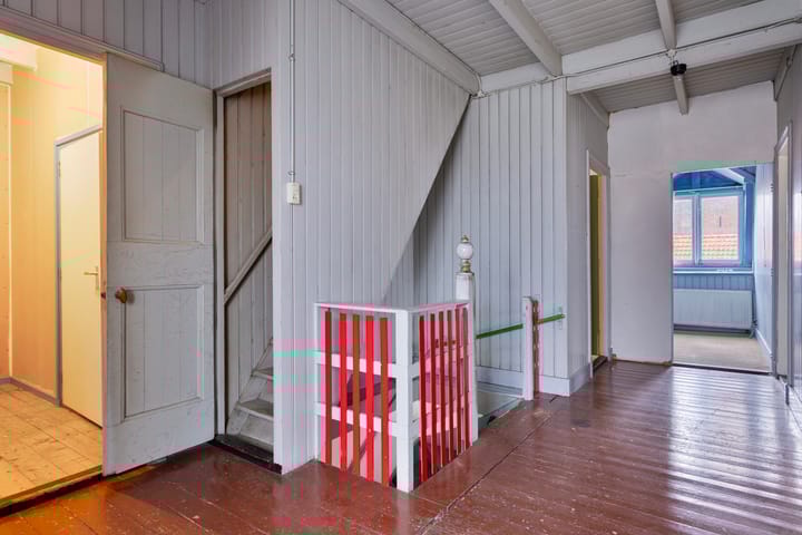 Photo 15 of Burgemeester van Lierestraat 24