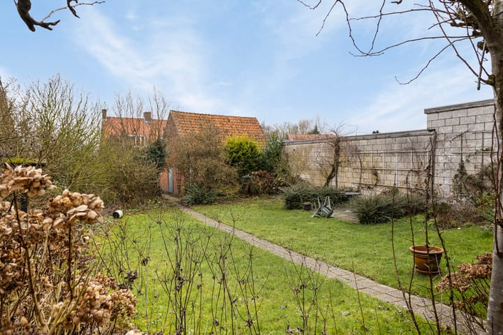 Photo 29 of Burgemeester van Lierestraat 24