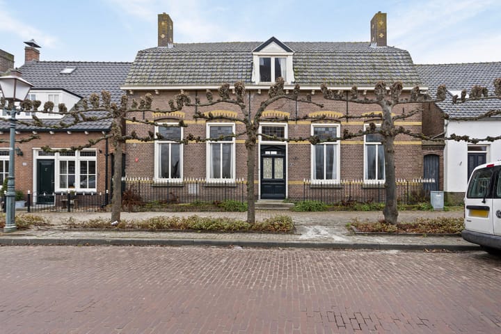 Photo 31 of Burgemeester van Lierestraat 24