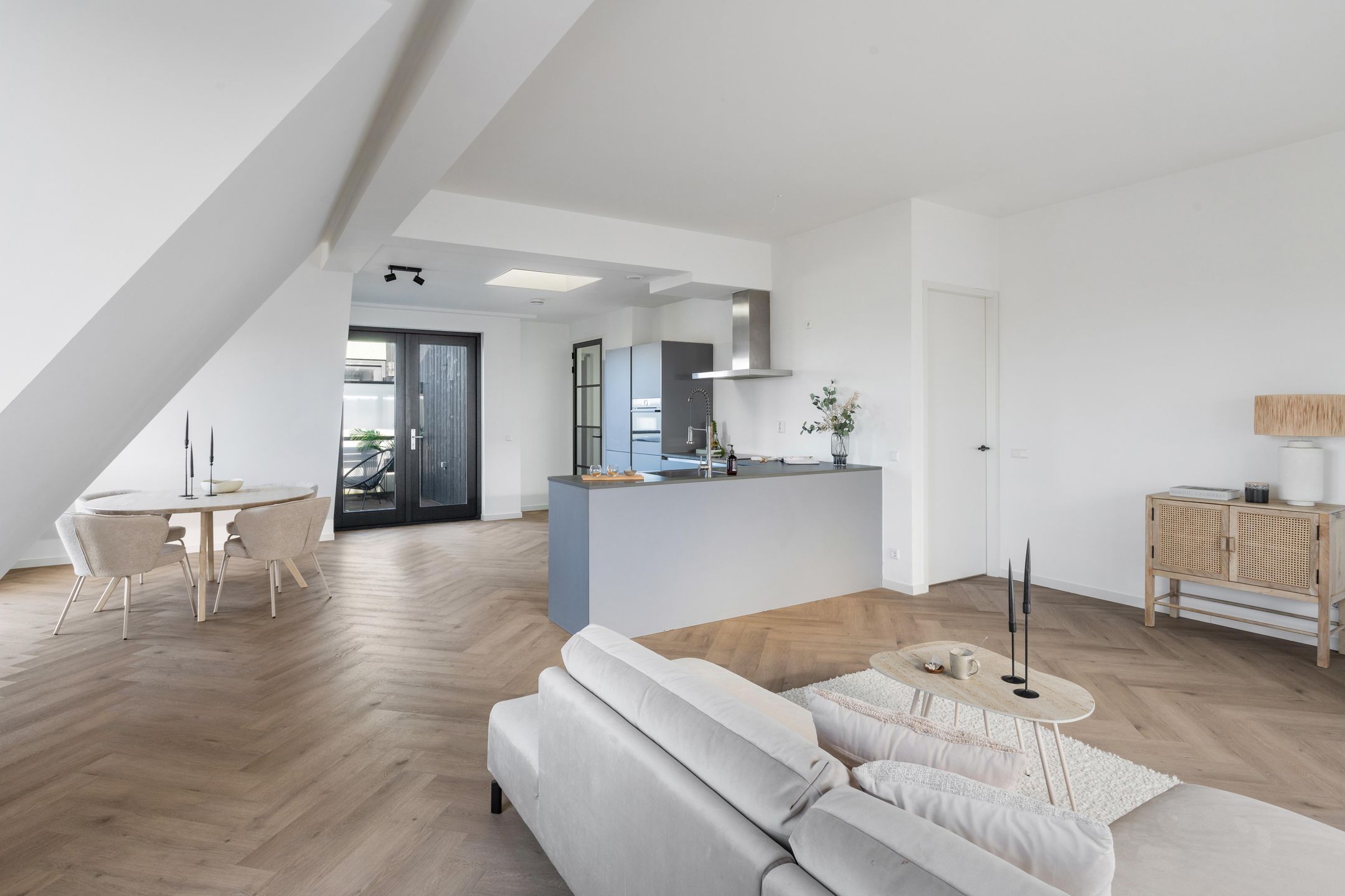 Photo 3 of Zuidje 20-L