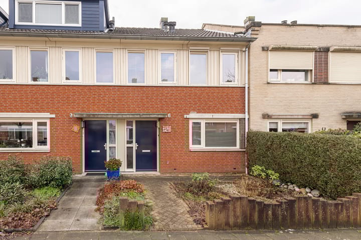 Foto 1 van Augustus 4