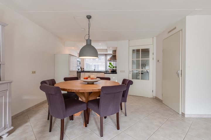 Foto 11 van Augustus 4