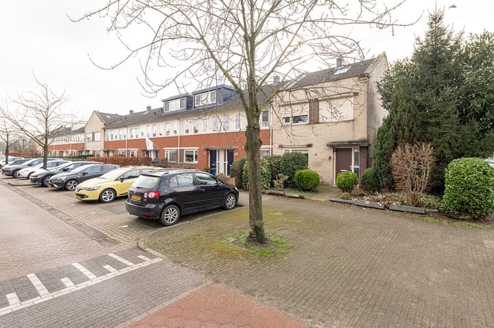 Foto 28 van Augustus 4