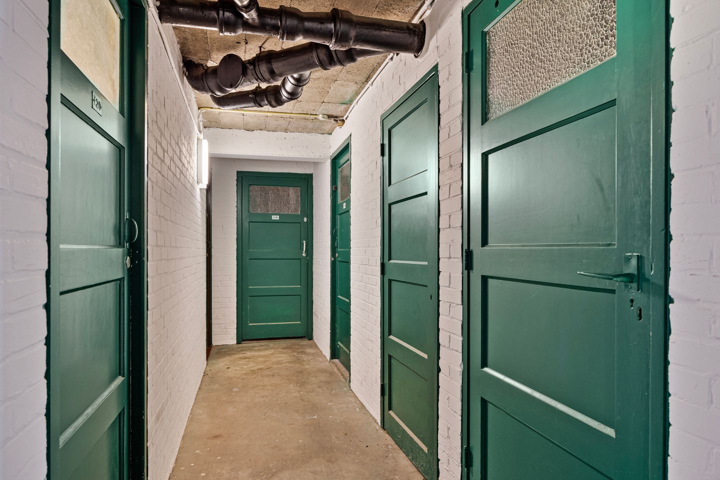 Photo 29 of van Leeuwenstraat 119