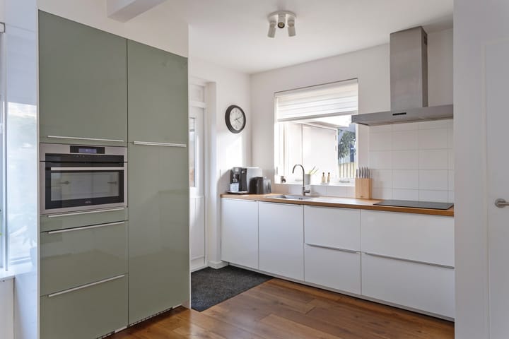 Foto 3 van Burg. Hillenaarstraat 7