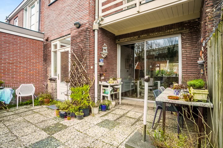 Foto 16 van Pernéstraat 63