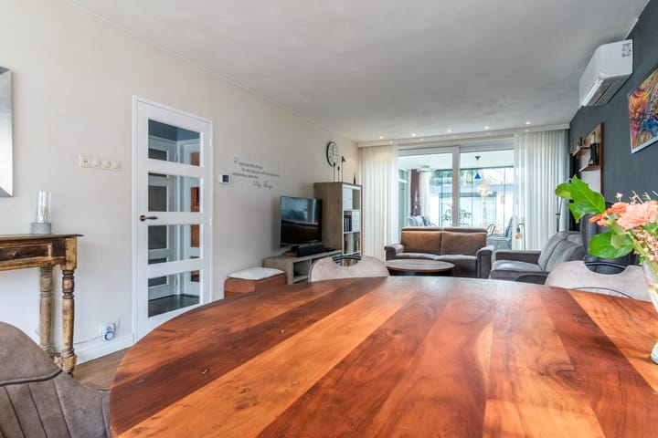 Foto 8 van Elzenhof 12