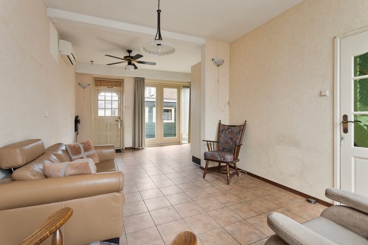 Photo 12 of Machinistenstraat 3