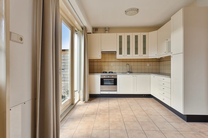 Photo 14 of Machinistenstraat 3