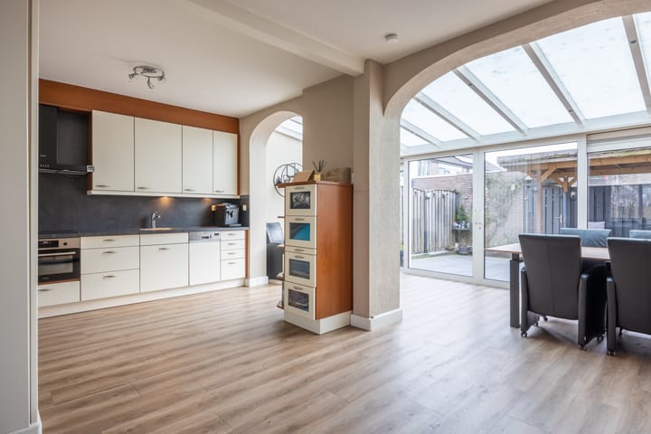 Foto 8 van Gerrit Peuscherstraat 143