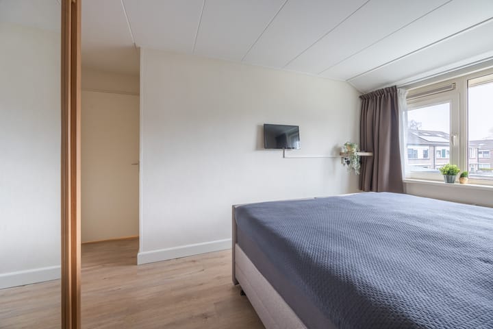 Foto 16 van Gerrit Peuscherstraat 143