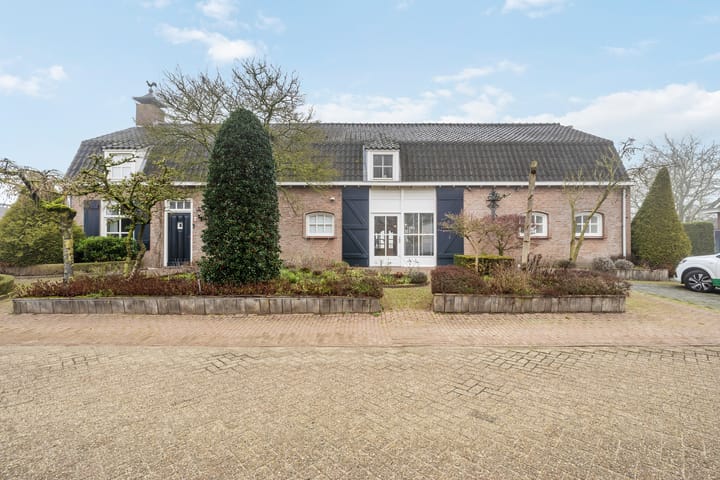 Broekstraat 8