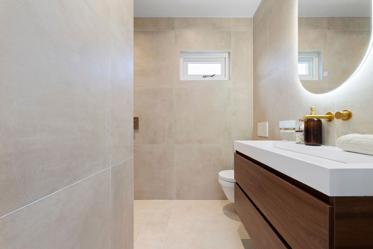 Foto 35 van Brouwersstraat 64