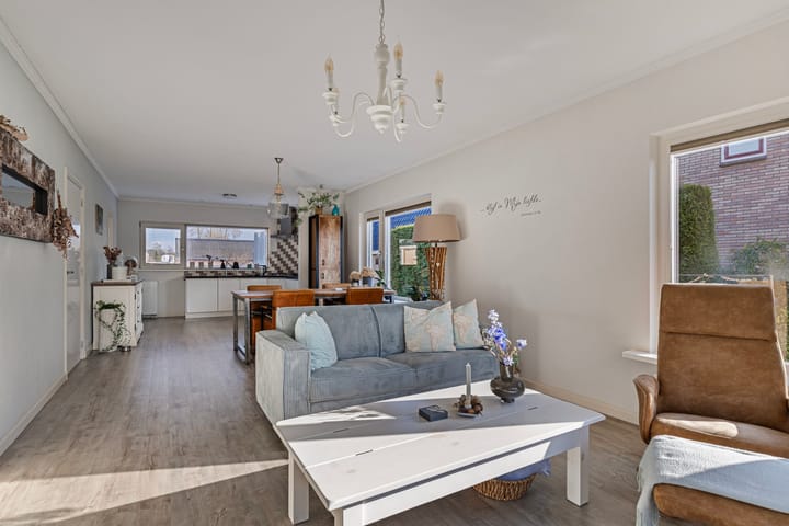 Photo 10 of Van Akenwei 14