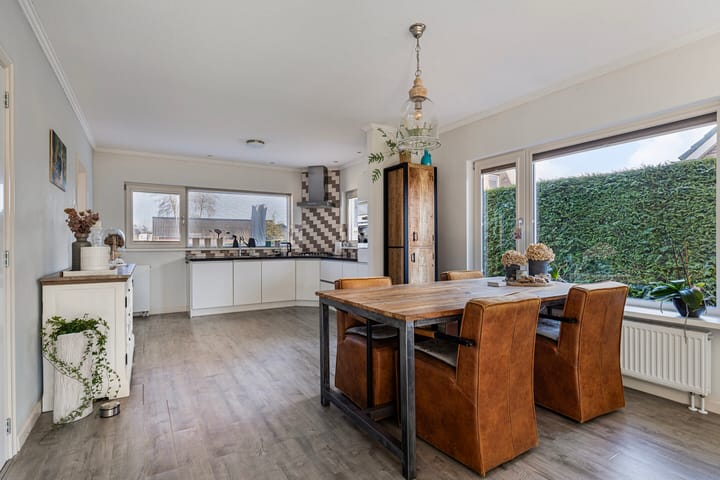 Photo 12 of Van Akenwei 14