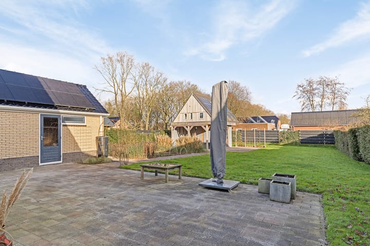 Photo 29 of Van Akenwei 14