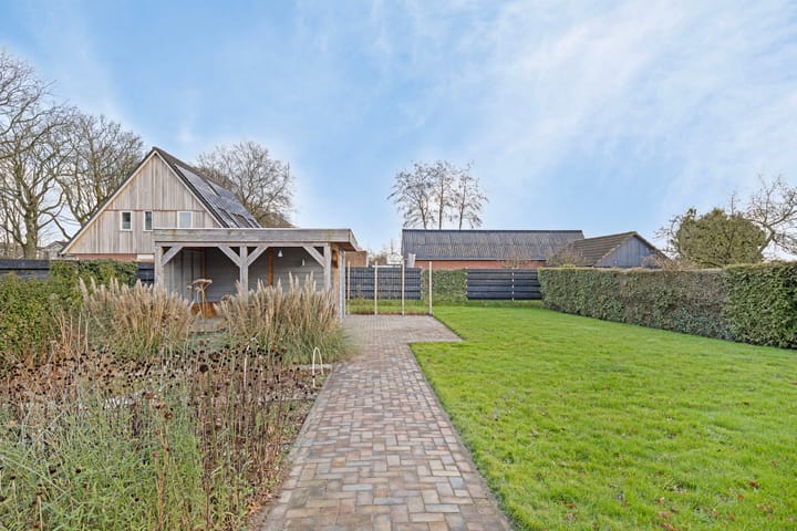 Photo 30 of Van Akenwei 14